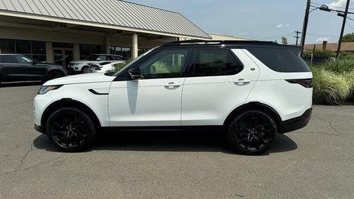 2025 Land Rover Discovery P360 Dynamic SE