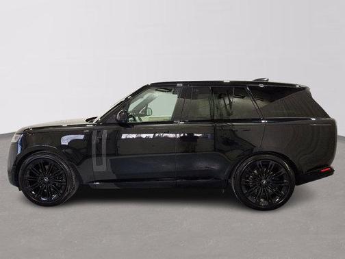 2023 Land Rover Range Rover P400 SE
