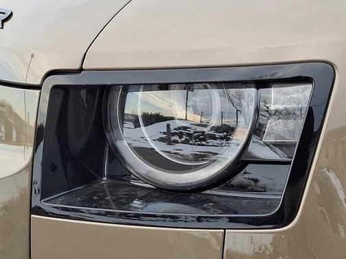 2026 Land Rover Defender 110 X-Dynamic SE