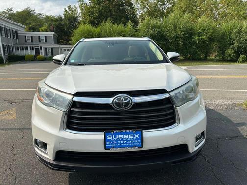 2016 Toyota Highlander Limited Platinum