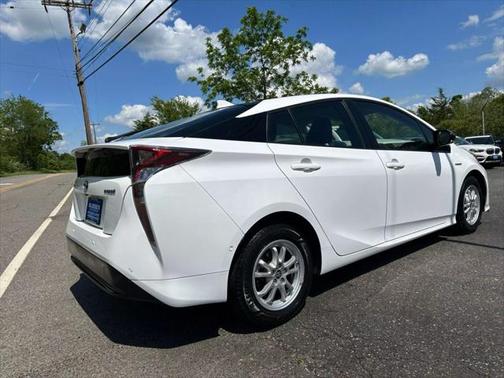 2017 Toyota Prius One