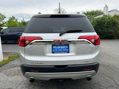 Silver 2017 GMC Acadia SLT-1