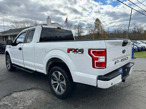 2020 Ford F-150 XL Pickup 4D 6 1/2 ft