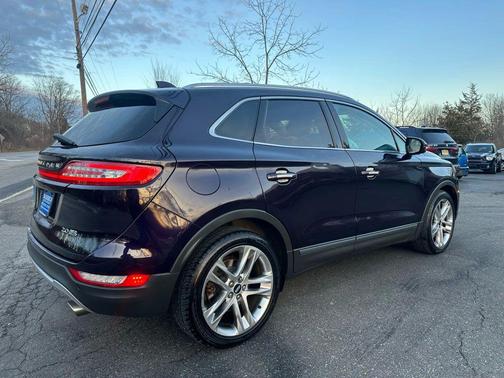 2015 Lincoln MKC Base