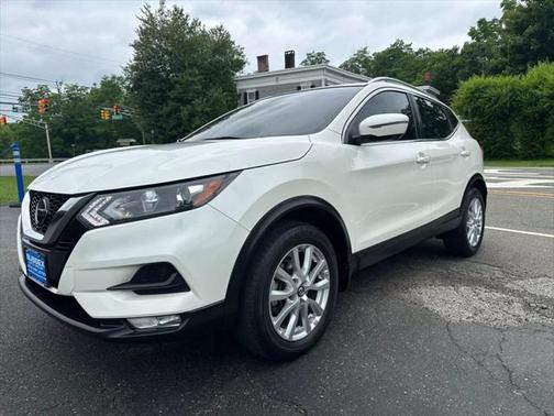 2022 Nissan Rogue Sport SV
