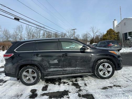 2016 Toyota Highlander Limited