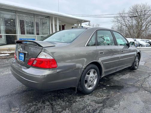 2003 Toyota Avalon XL