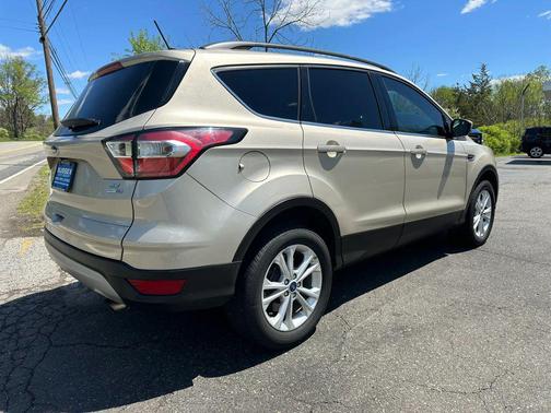 Tan 2018 Ford Escape SE