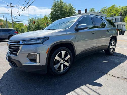 Silver 2023 Chevrolet Traverse LT Leather