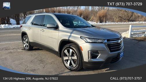 2023 Chevrolet Traverse LT Leather