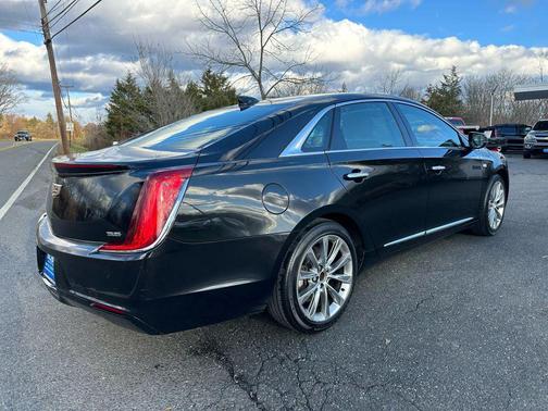 2018 Cadillac XTS Base