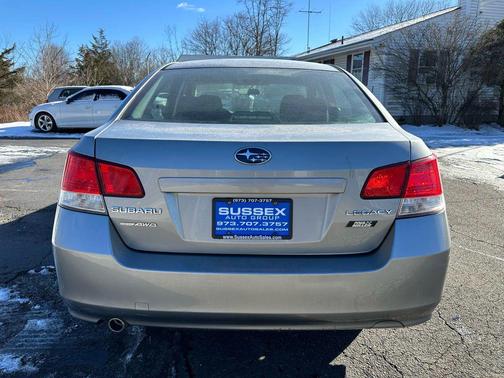 2011 Subaru Legacy Premium