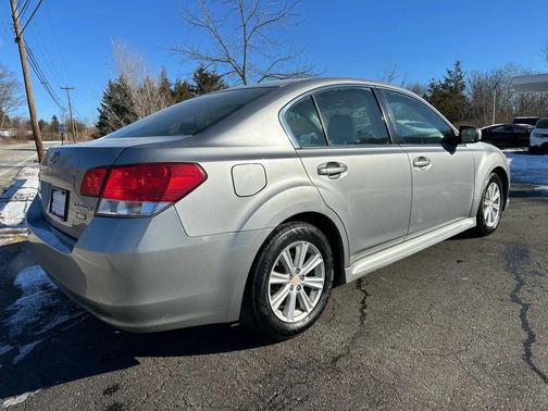 2011 Subaru Legacy Premium