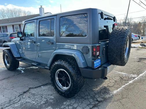 2014 Jeep Wrangler Unlimited Sahara