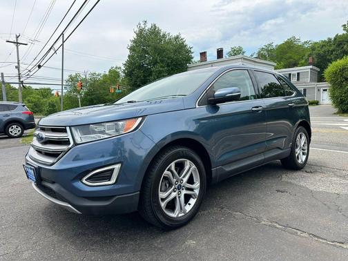 Blue 2018 Ford Edge Titanium