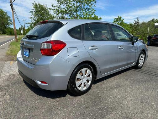 Silver 2013 Subaru Impreza 2.0i