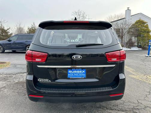 2020 Kia Sedona L Minivan 4D