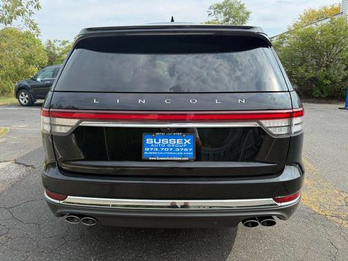 2022 Lincoln Aviator Livery Sport Utility 4D