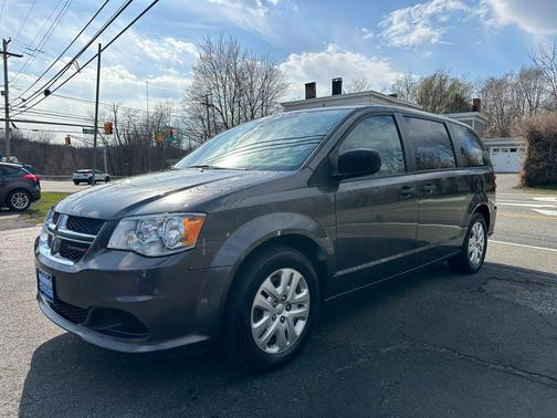 Gray 2019 Dodge Grand Caravan SE