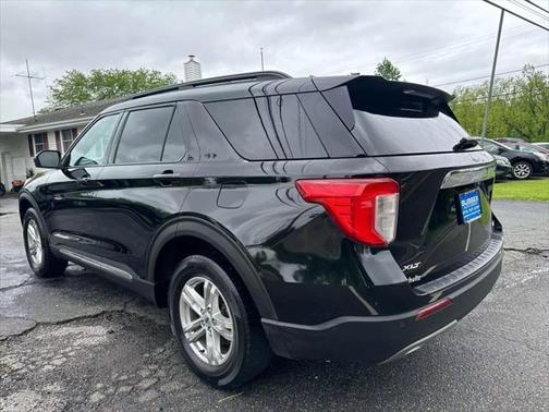 2022 Ford Explorer XLT Sport Utility 4D