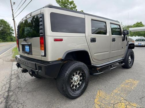 Tan 2004 Hummer H2 Base