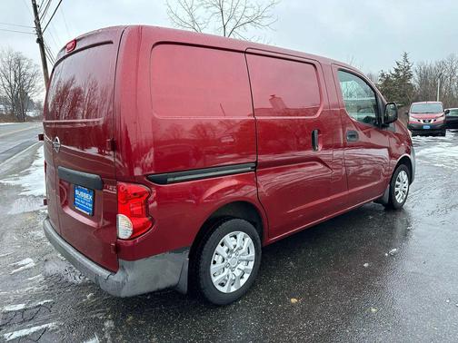 2017 Nissan NV200 S