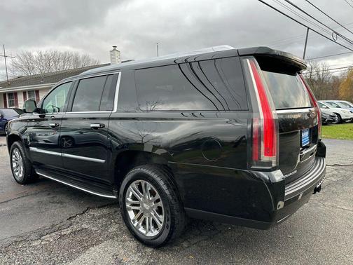2018 Cadillac Escalade ESV Sport