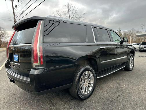 2018 Cadillac Escalade ESV Sport