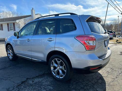 2016 Subaru Forester 2.5i Touring