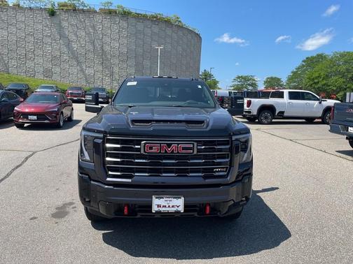 2025 GMC Sierra 2500 AT4