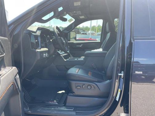 2025 GMC Sierra 2500 AT4