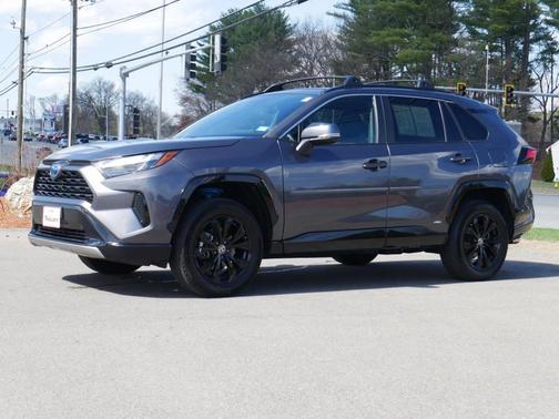 2022 Toyota RAV4 Hybrid SE