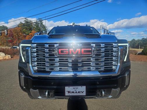 2024 GMC Sierra 2500 Denali