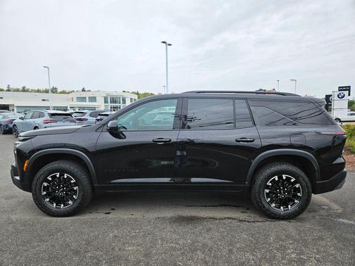 Mosaic Black Metallic 2024 Chevrolet Traverse Z71
