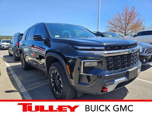 Mosaic Black Metallic 2024 Chevrolet Traverse Z71
