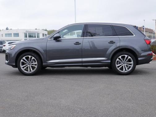 2025 Audi Q7 45 Premium Plus