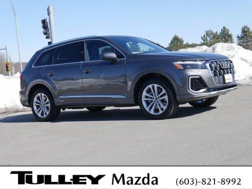2025 Audi Q7 45 Premium Plus