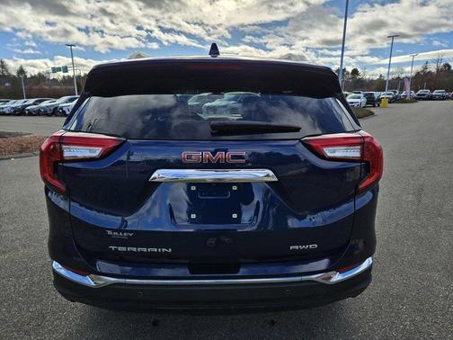 2022 GMC Terrain SLT