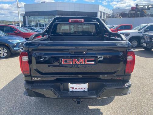 2025 GMC Canyon AT4
