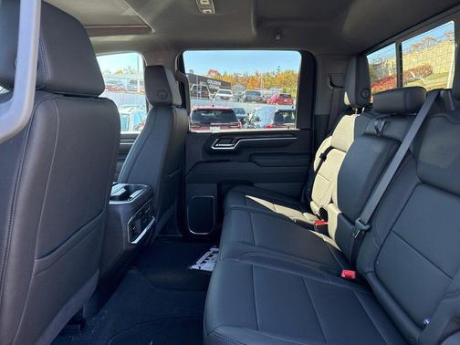 2025 GMC Sierra 2500 SLT