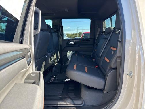 2026 GMC Sierra 2500 AT4
