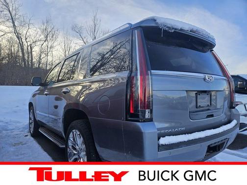 2020 Cadillac Escalade Luxury