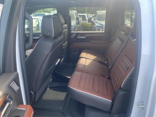 2025 GMC Sierra 2500 Denali Ultimate