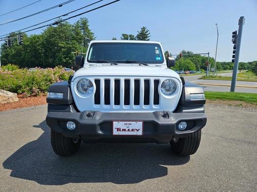 2022 Jeep Wrangler Sport