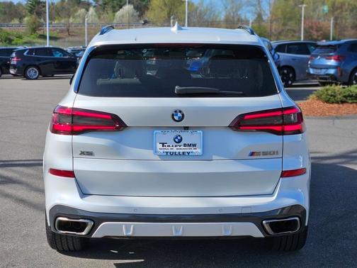 2023 BMW X5 M50i