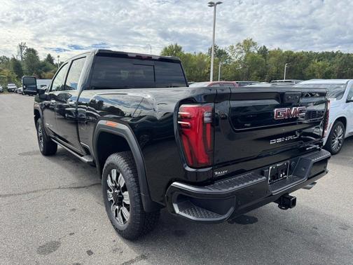 2025 GMC Sierra 2500 Denali