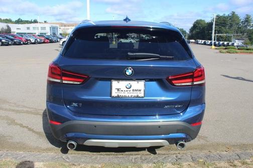 Photo 5 of 32 of 2021 BMW X1 xDrive28i