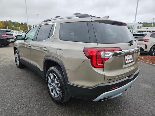 2022 GMC Acadia SLT