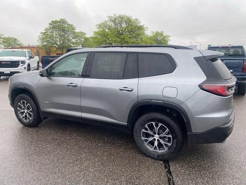 2025 GMC Acadia AT4