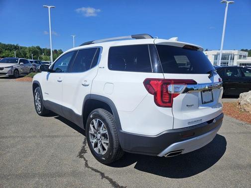 2022 GMC Acadia SLE